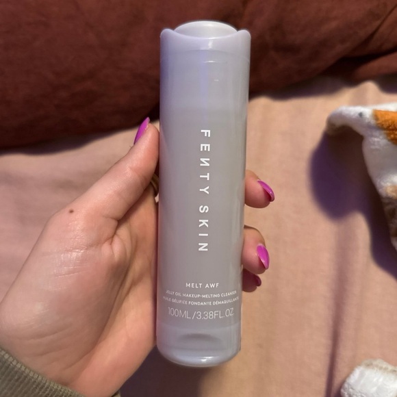 Fenty Beauty Other - Fenty Beauty Melt AWF Cleanser - Sleek White Design